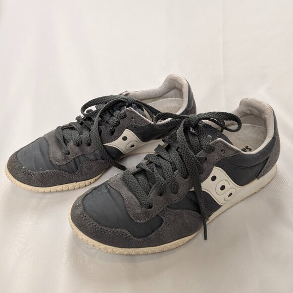 Saucony Bullet Women's Size 6 Low Sneakers Gray & White 1943-155 - Picture 5 of 8
